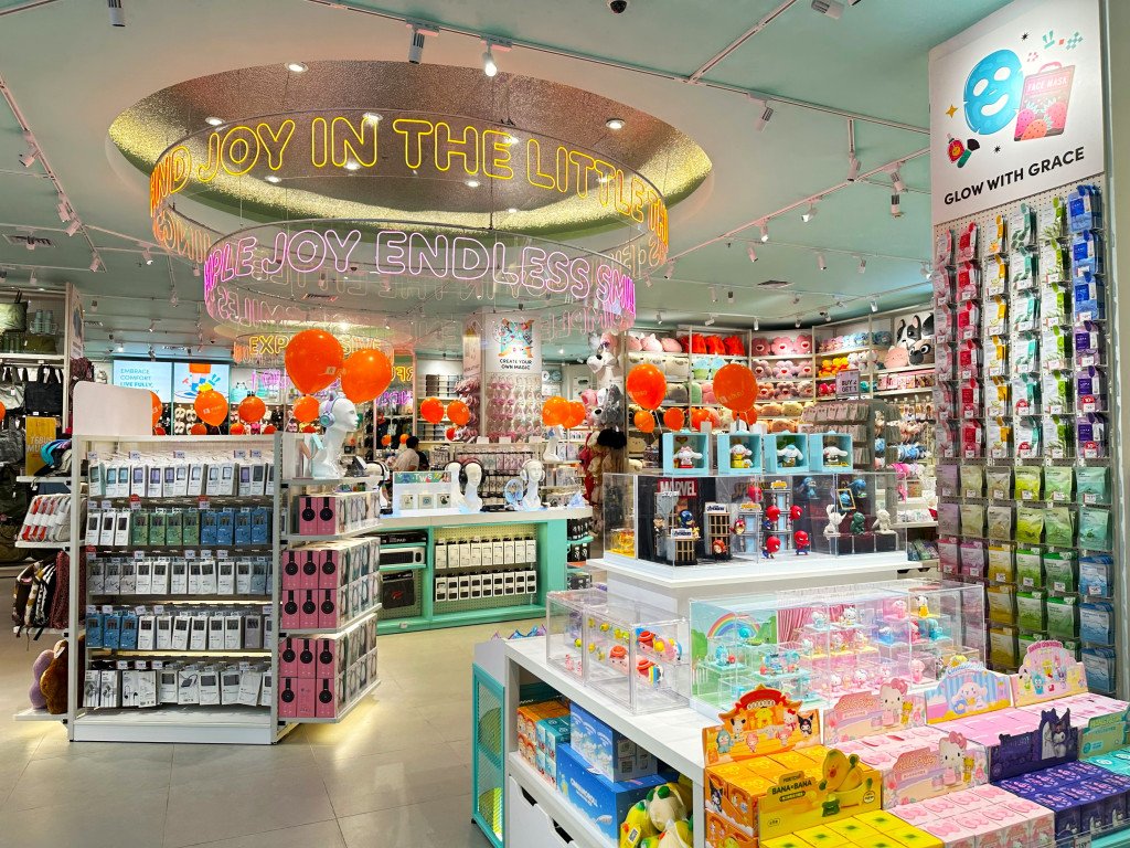 ATARU AEON Mall Deltamas