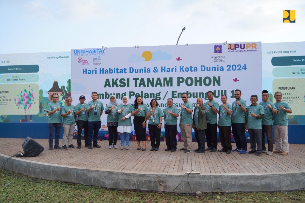 Dukung Hari Habitat Dunia 2024, Lakukan Penanaman Pohon di Embung Pelang UII