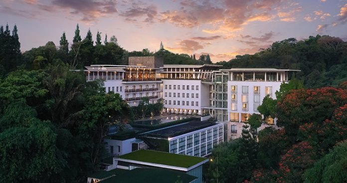 padma-hotel-bandung1-696x367.jpg