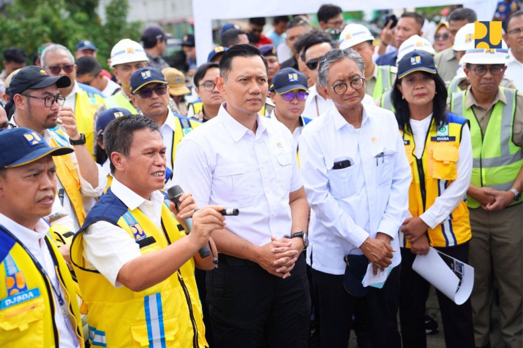 pantai utara jakarta, giant sea wall, banjir jakarta, banjir rob