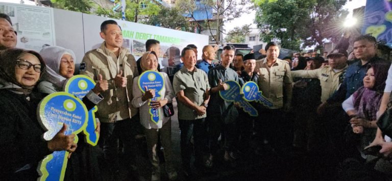 Warga Kolong Jembatan Prof Mochtar Kusumaatmadja Senang Direlokasi ke Rusun Rancaekek
