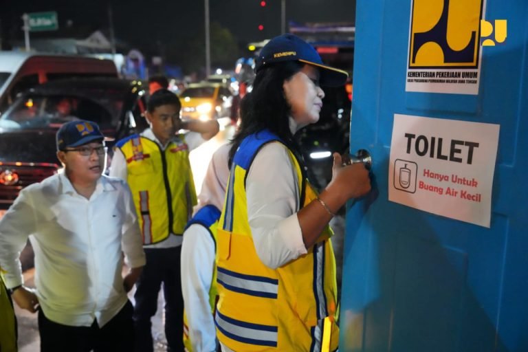 Wamen Diana Tinjau Kesiapan Posko Nataru 2024/2025 di Jawa Tengah