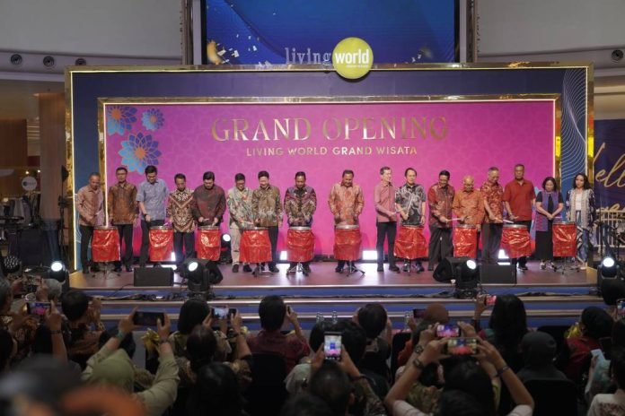 Living World Grand Wisata, grand wisata bekasi, pusat perbelanjaan terbesar, bekasi, ritel, sinar mas land, timur bekasi, mal terbesar di bekasi, mal terbesar,