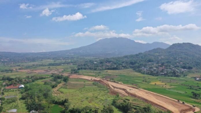 Tol Yogyakarta-Bawen, Segitiga Emas Joglosemar.