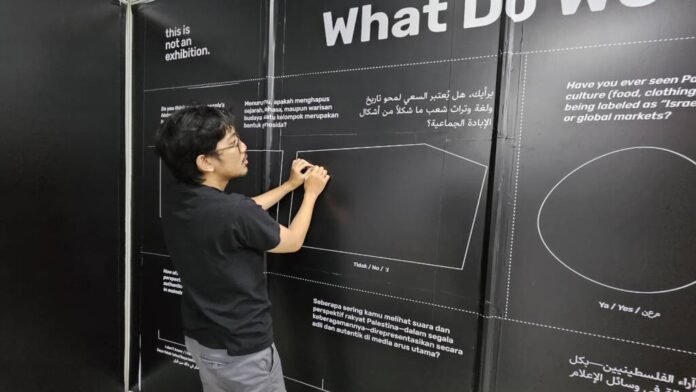 instalasi seni, pameran seni, pameran seni dan budaya, seni dan budaya, seni dan budaya palestina, budaya palestina, pameran seni palestina, mrt jakarta, mrt bundaran hi,