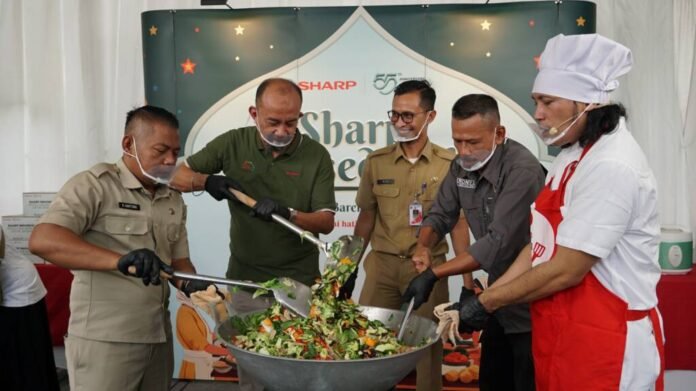 Andry Adi Utomo, Sharp Bersedekah 2025, program csr sharp, hut sharp indonesia, kegiatan sosial sharp, ramadan 2025,