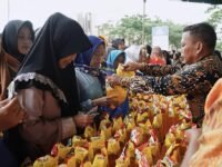 program csr sinar mas land, kegiatan sosial, sinar mas land, bogor, bazar minyak goreng murah, rancamaya golf estate