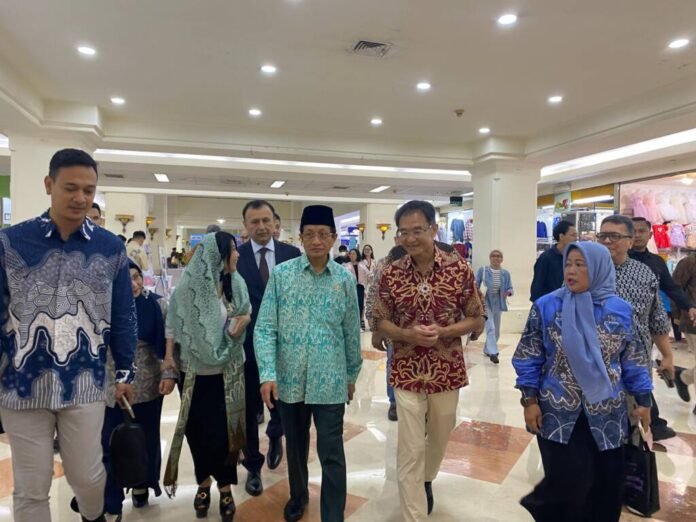 Patih Indo Travel Fair, Grand ITC Permata Hijau, pameran wisata halal, travel fair, sofintravel uzbekistan, wisata uzbekistan, promo wisata,