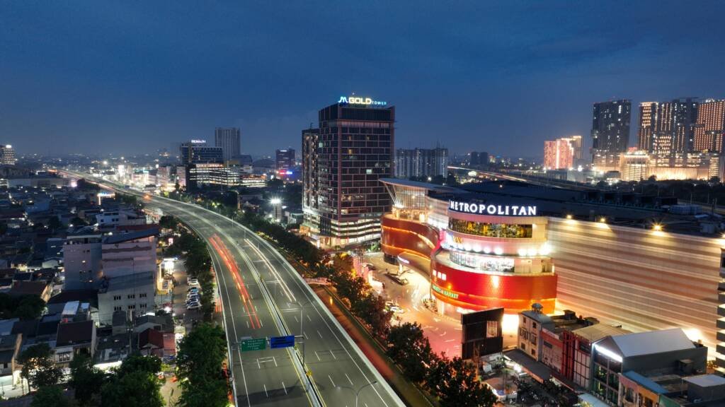 Proyek Metropolitan Land, kinerja keuangan metland, proyek metland, pendapatan usaha metland,