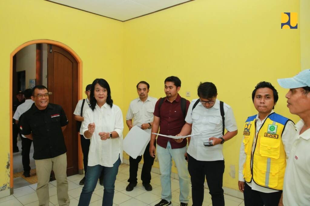 wamen pu diana, sekolah rakyat sentra mahatmiya bali,