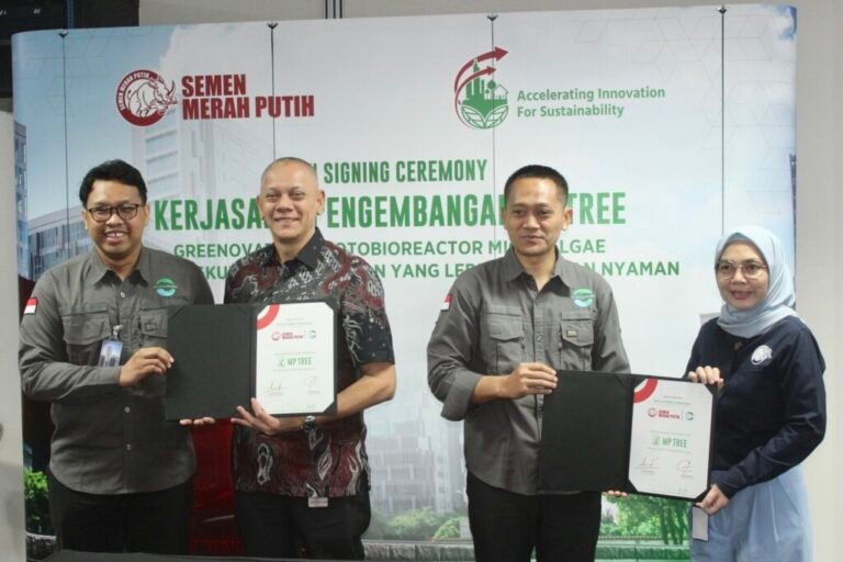 mp tree (merah putih tree), semen merah putih, pohon cair mikroalga,