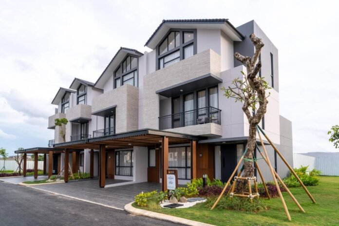Rumah contoh Klaster Onyx Residence, Summarecon Mutiara Makassar, rumah mewah, rumah di kota makassar,