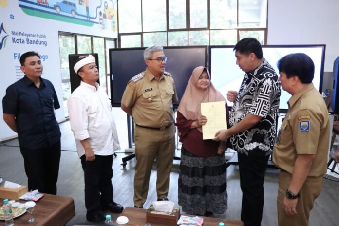 Menteri PKP, PBG MBR, kota bandung.