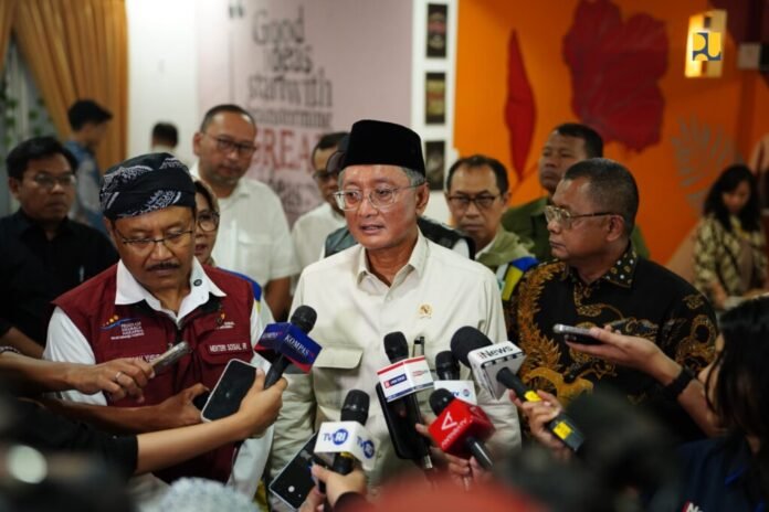 menteri pu, sekolah rakyat tahap i