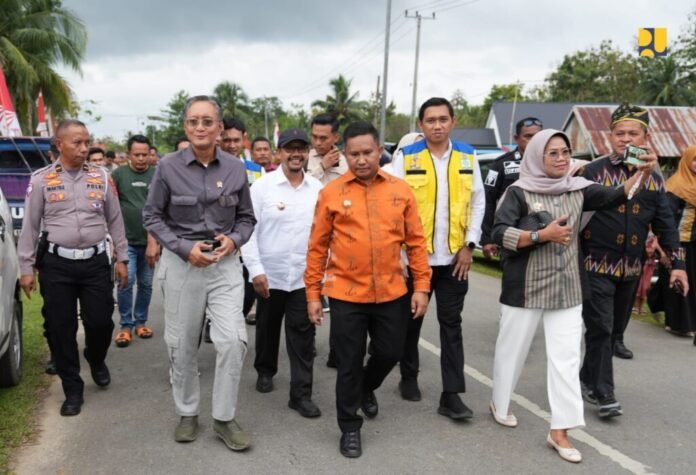 Dody Hanggodo, Daerah Muna Barat.