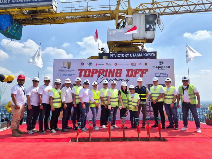 topping-off-majapahit-suites-tower-mahesa-cibubur Seremoni topping off Majapahit Suites Tower Mahesa di Cibubur bersama jajaran manajemen dan mitra strategis