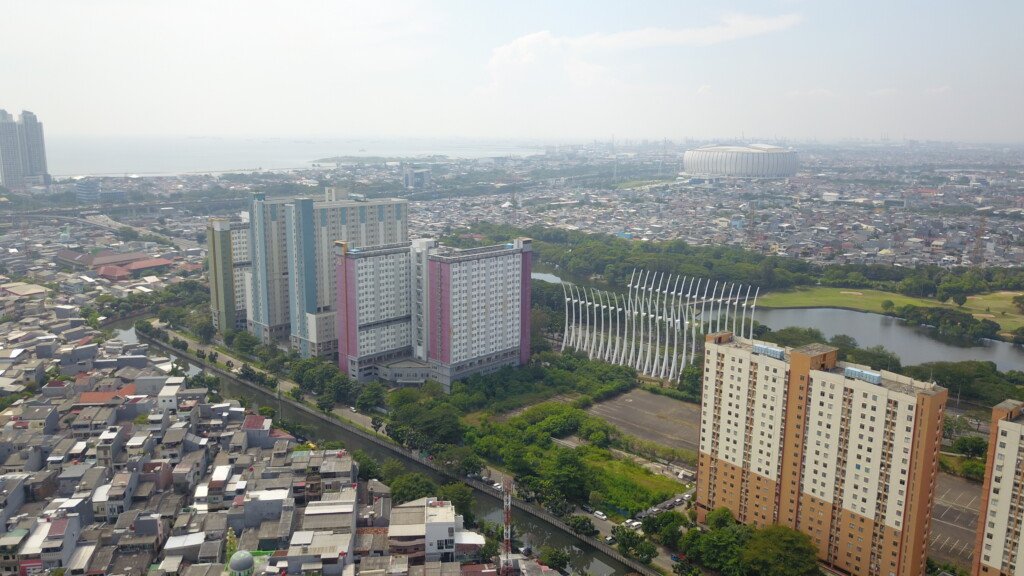 Tampak udara kawasan Samesta Alonia Kemayoran, hunian vertikal modern dan terjangkau yang dikembangkan Perumnas di pusat kota Jakarta.
