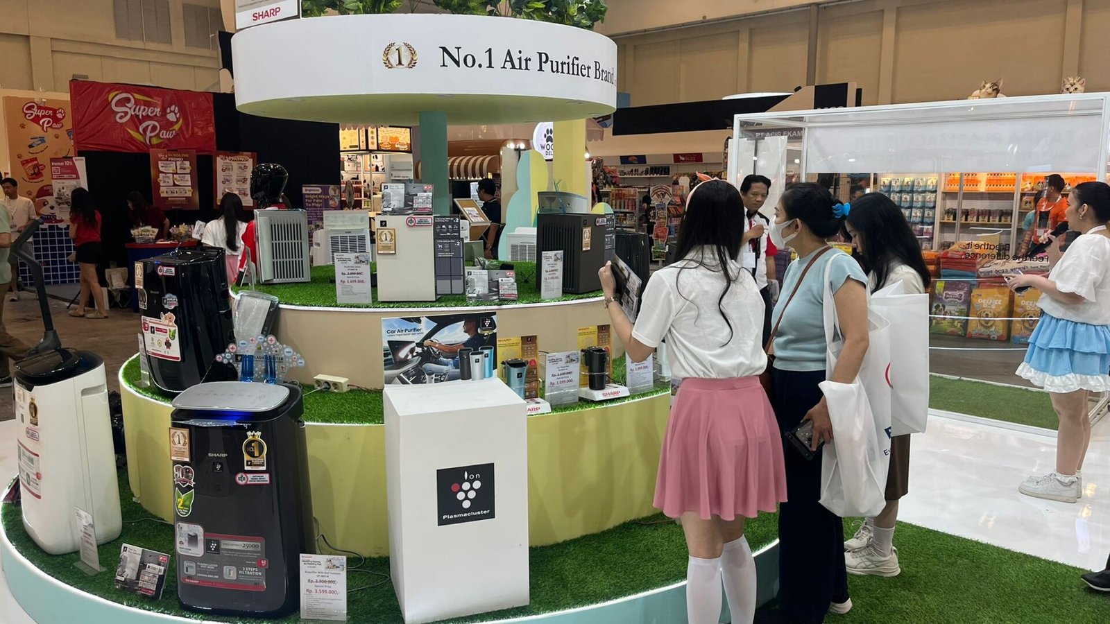 Sharp Hadir di International Pet Expo 2025