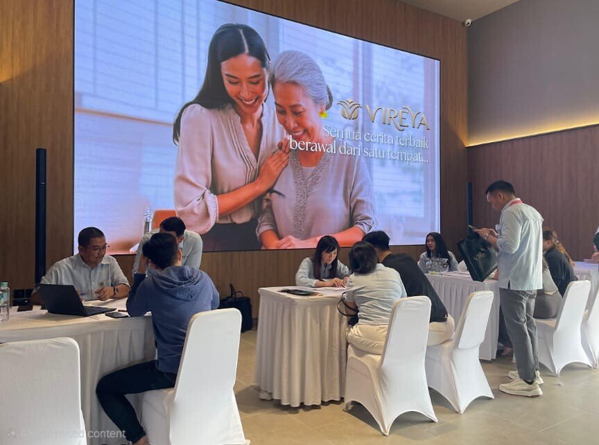 Suasana penjualan hunian Vireya di BSD City