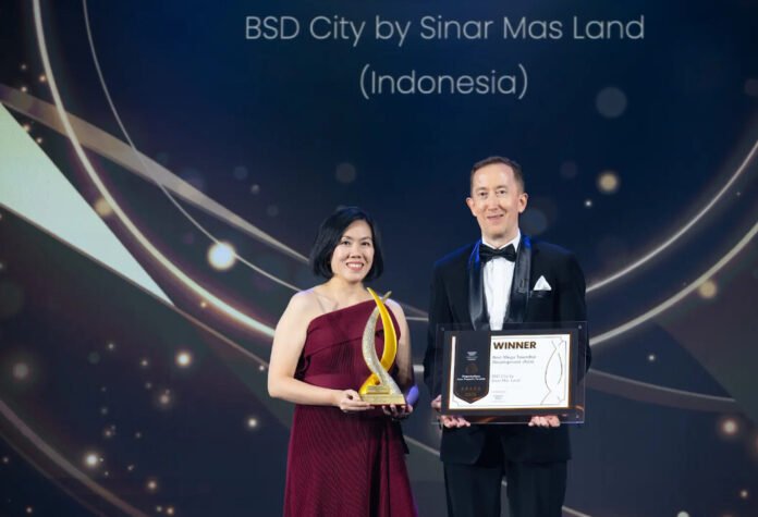 penghargaan Sinar Mas Land PropertyGuru Asia Property Awards 2025