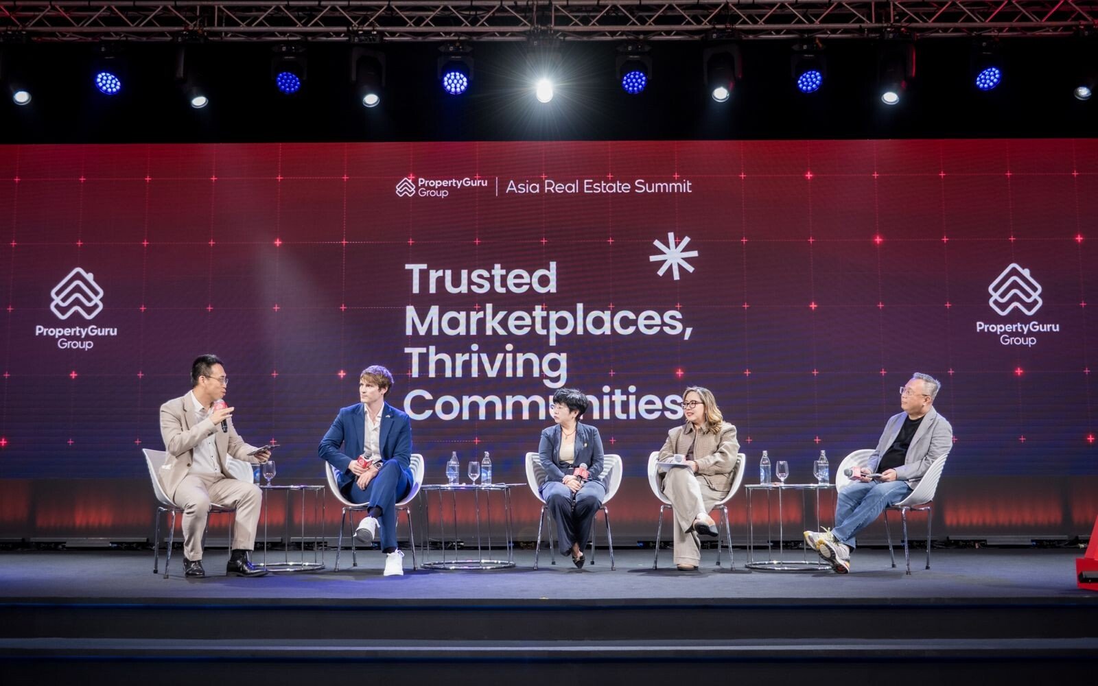 diskusi PropertyGuru Asia Real Estate Summit (ARES 2025)