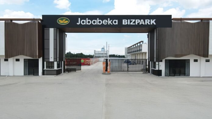 Gerbang utama Jababeka Bizpark