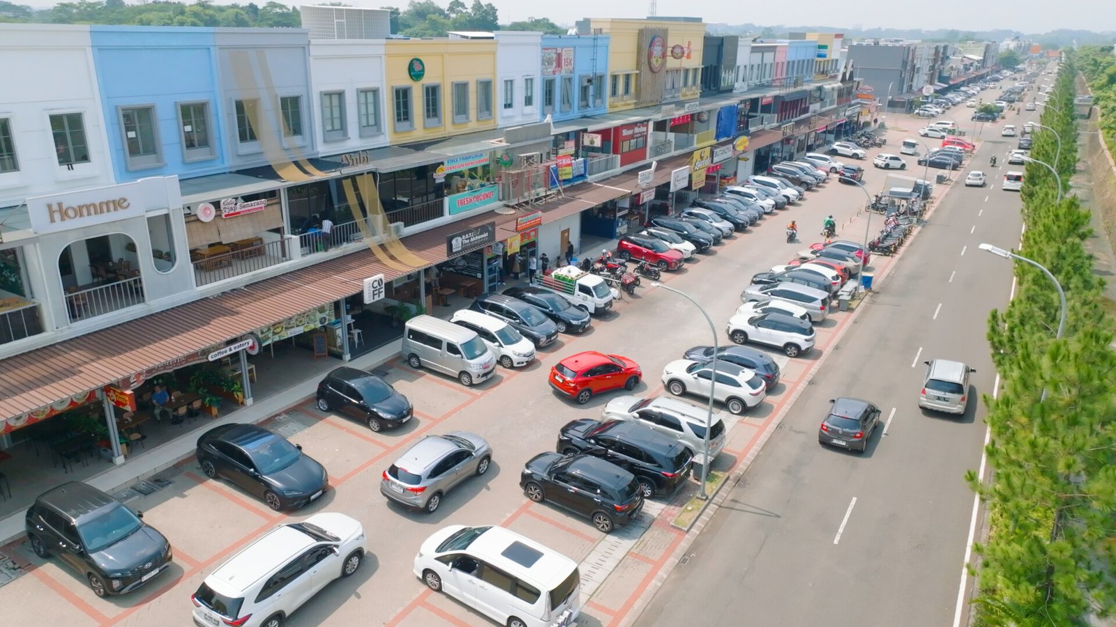 koridor komersial kawasan maggiore gading serpong
