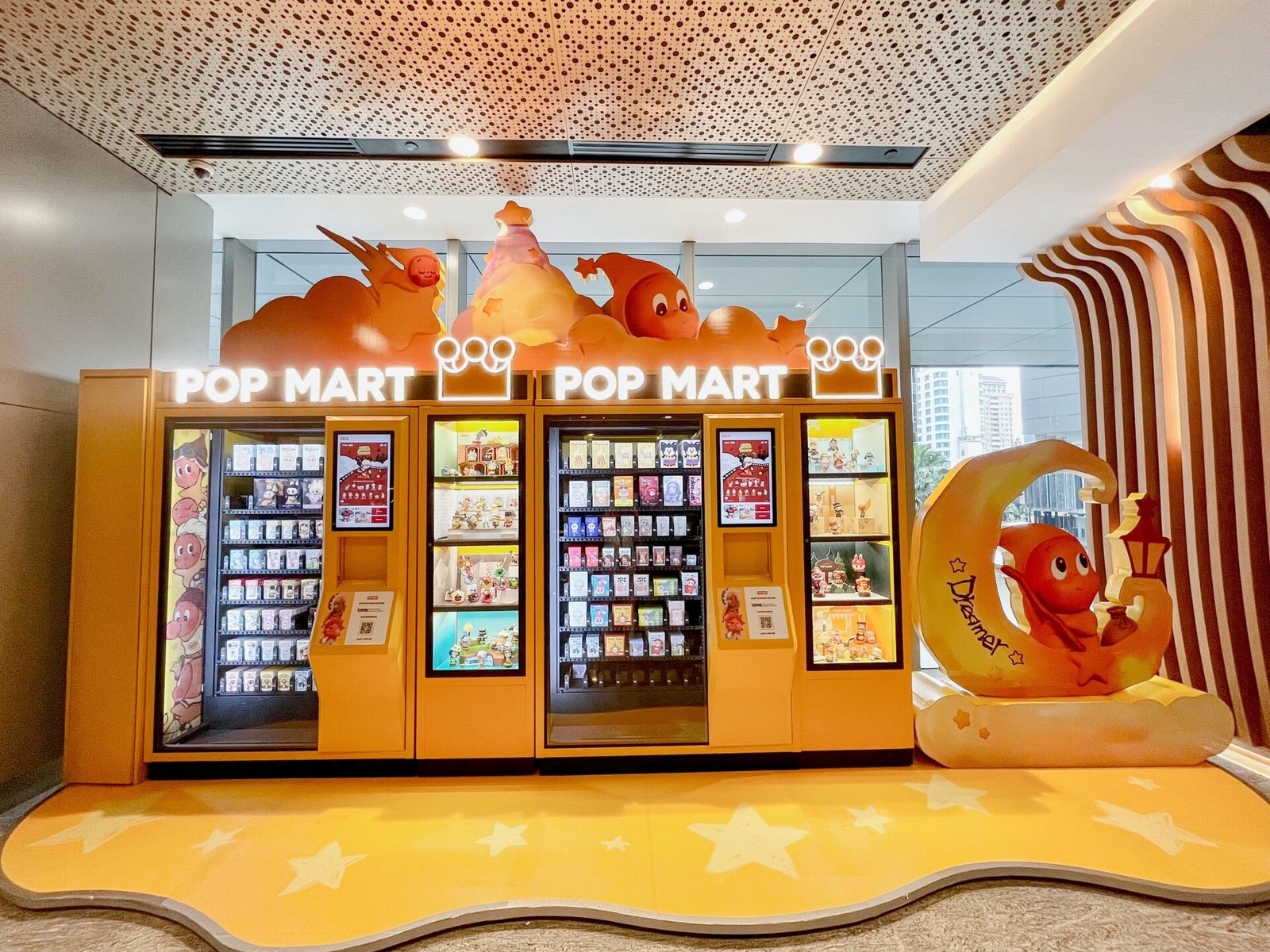 Unit mesin penjual otomatis POP MART ROBOSHOP