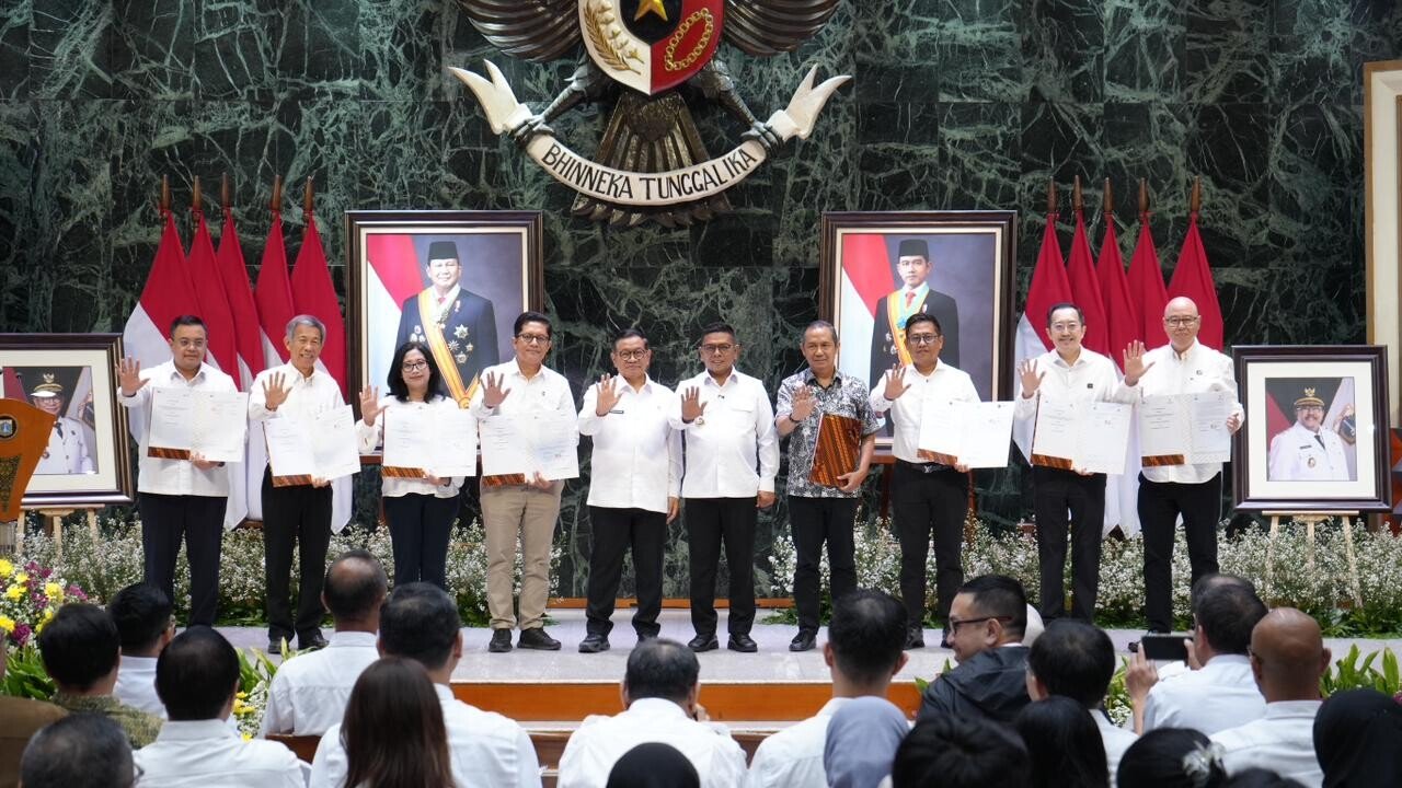 penandatanganan MoU Paramount Land dan MRT Lintas Timur-Barat