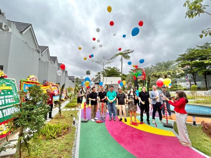 Peresmian fasilitas Kiddy Pool Premier Estate 3