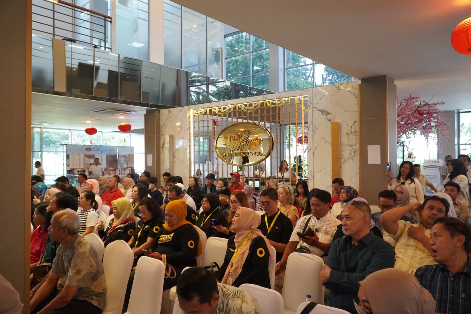 Suasana Grand Product Knowledge Malibu Walk Jababeka yang dihadiri calon investor dan agen properti di Kota Jababeka.