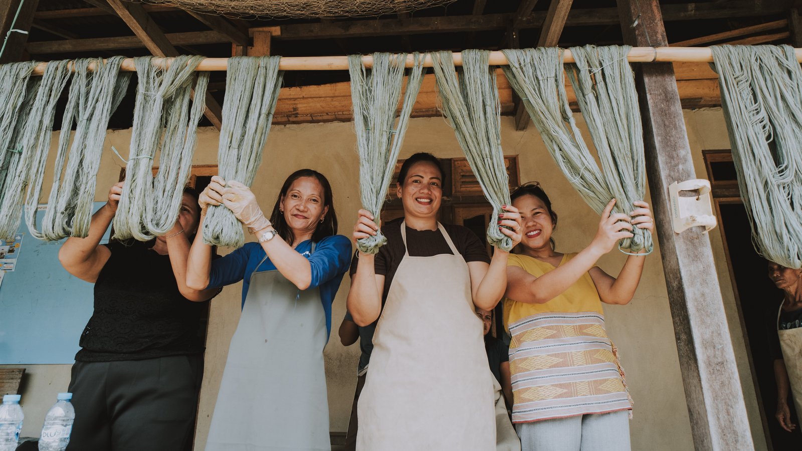para-perempuan-penenun-tenun-iban-kapuas-hulu Empat perempuan penenun Dayak Iban di Kapuas Hulu