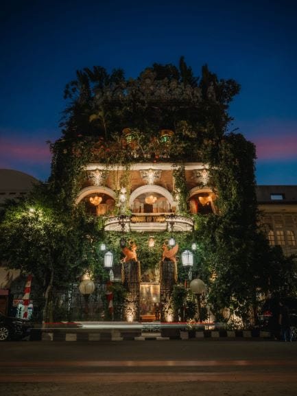 Fasad House of Tugu Jakarta di kawasan Kota Tua