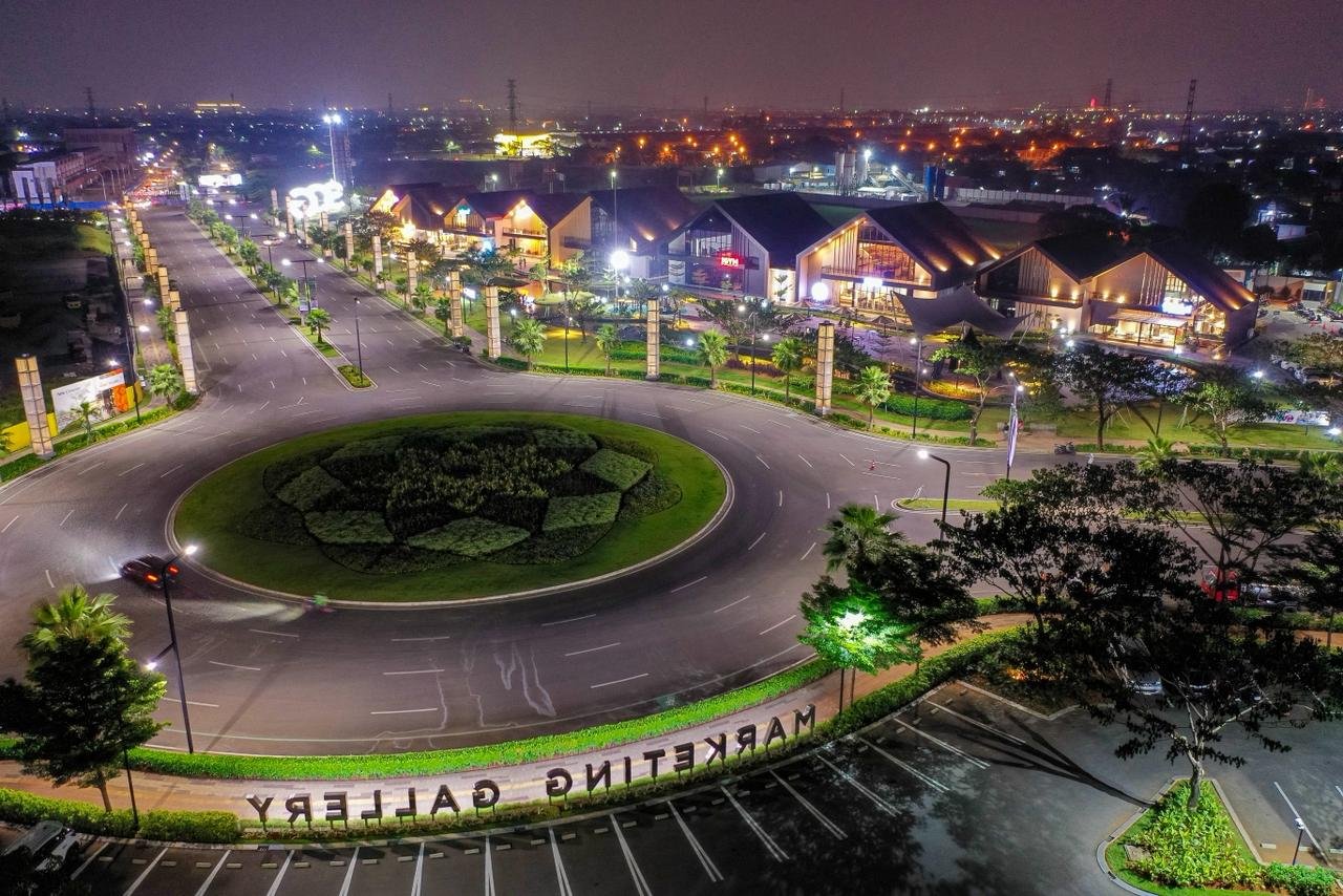 summarecon-crown-gading-kawasan-komersial-dan-bundaran-township-modern bundaran utama di Summarecon Crown Gading