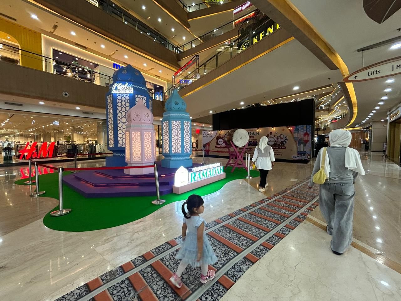 The Grand Blessing of Ramadan di atrium Grand Metropolitan Bekasi.