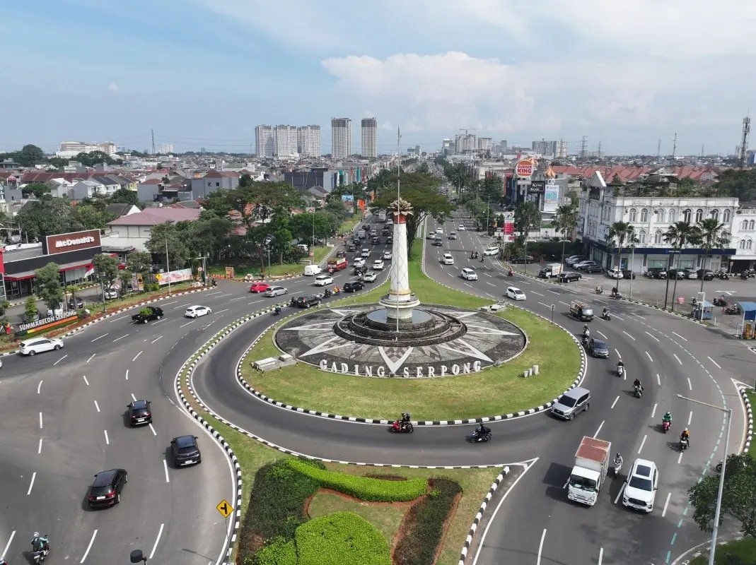 Bundaran Gading Serpong di Tangerang