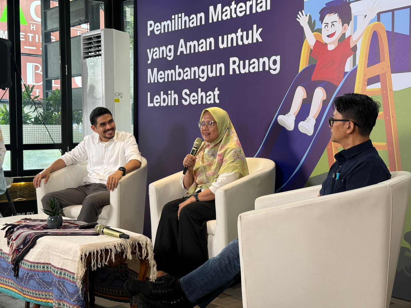 pemilihan material bangunan aman untuk kesehatan