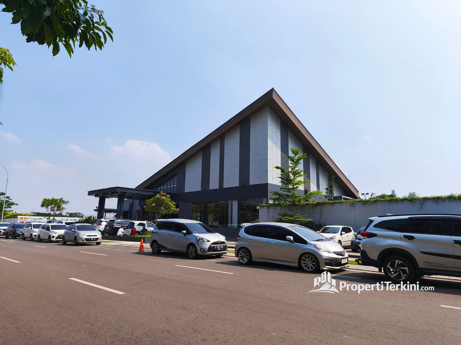 Gedung Community Club Paramount Petals