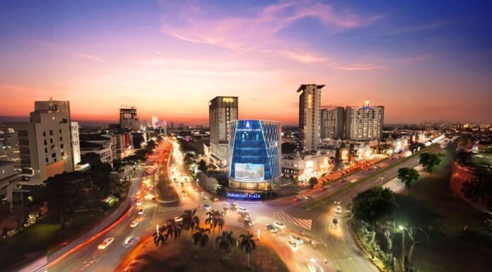 gading-serpong-kota-mandiri-terintegrasi-aktivitas-komersial Koridor utama kota mandiri paramount Gading Serpong