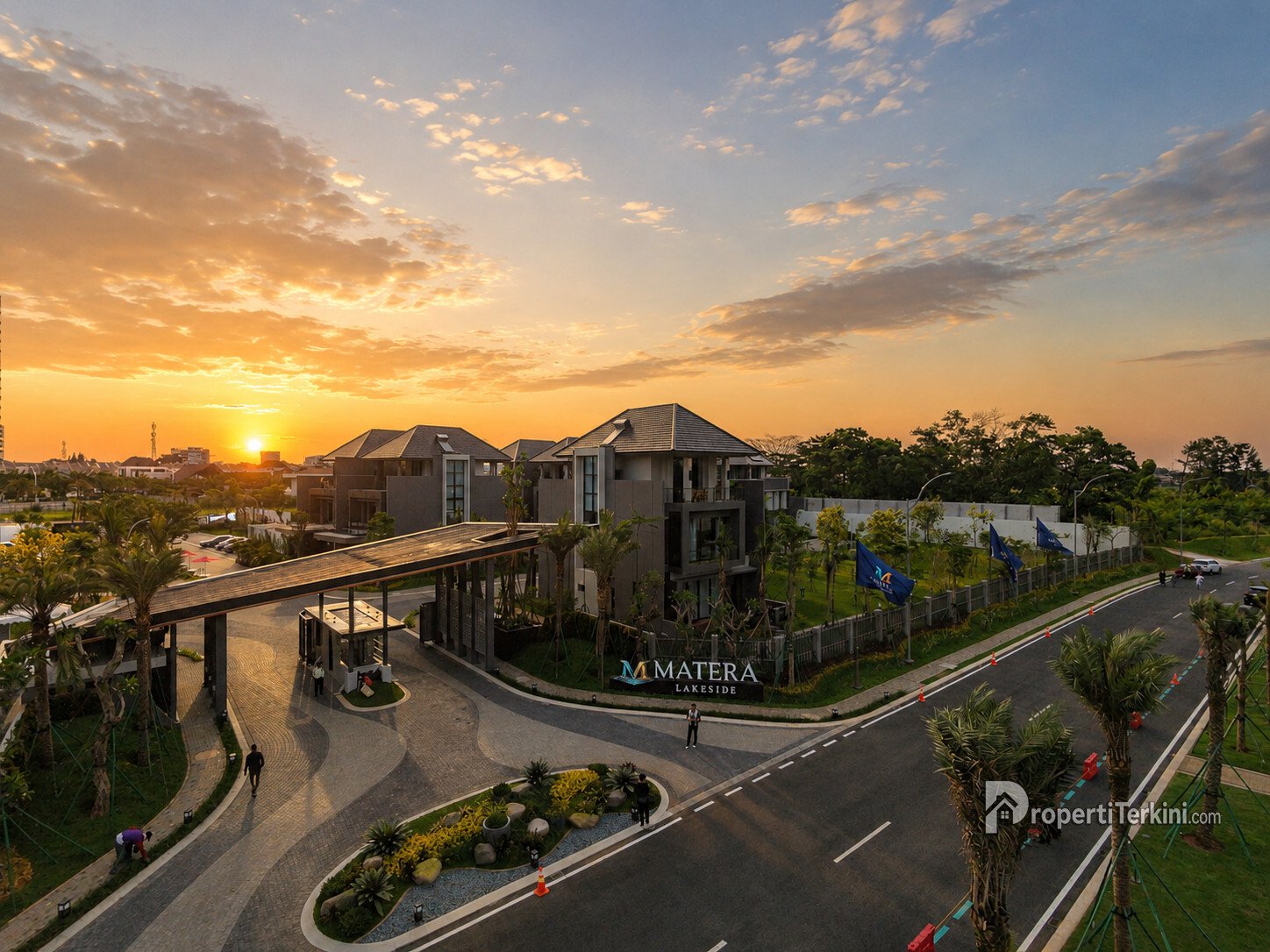 Gerbang kawasan Matera Lakeside di selatan Paramount Gading Serpong