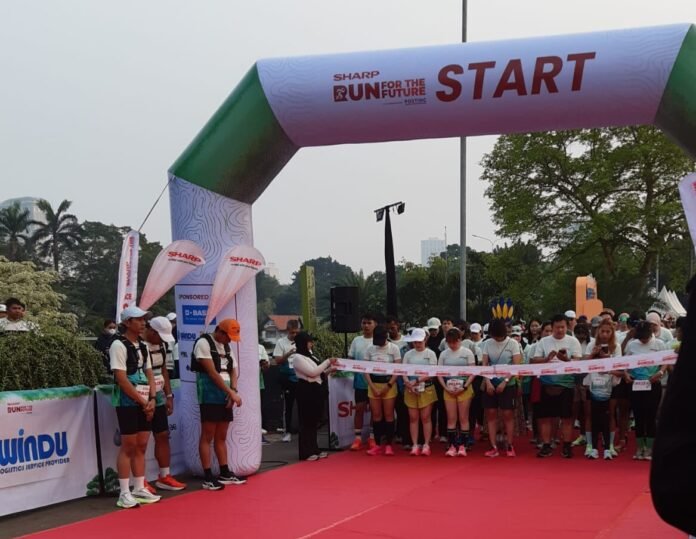 Sharp Indonesia Run for the Future Run for the Future, Sharp Indonesia, Tanam 600 Pohon.