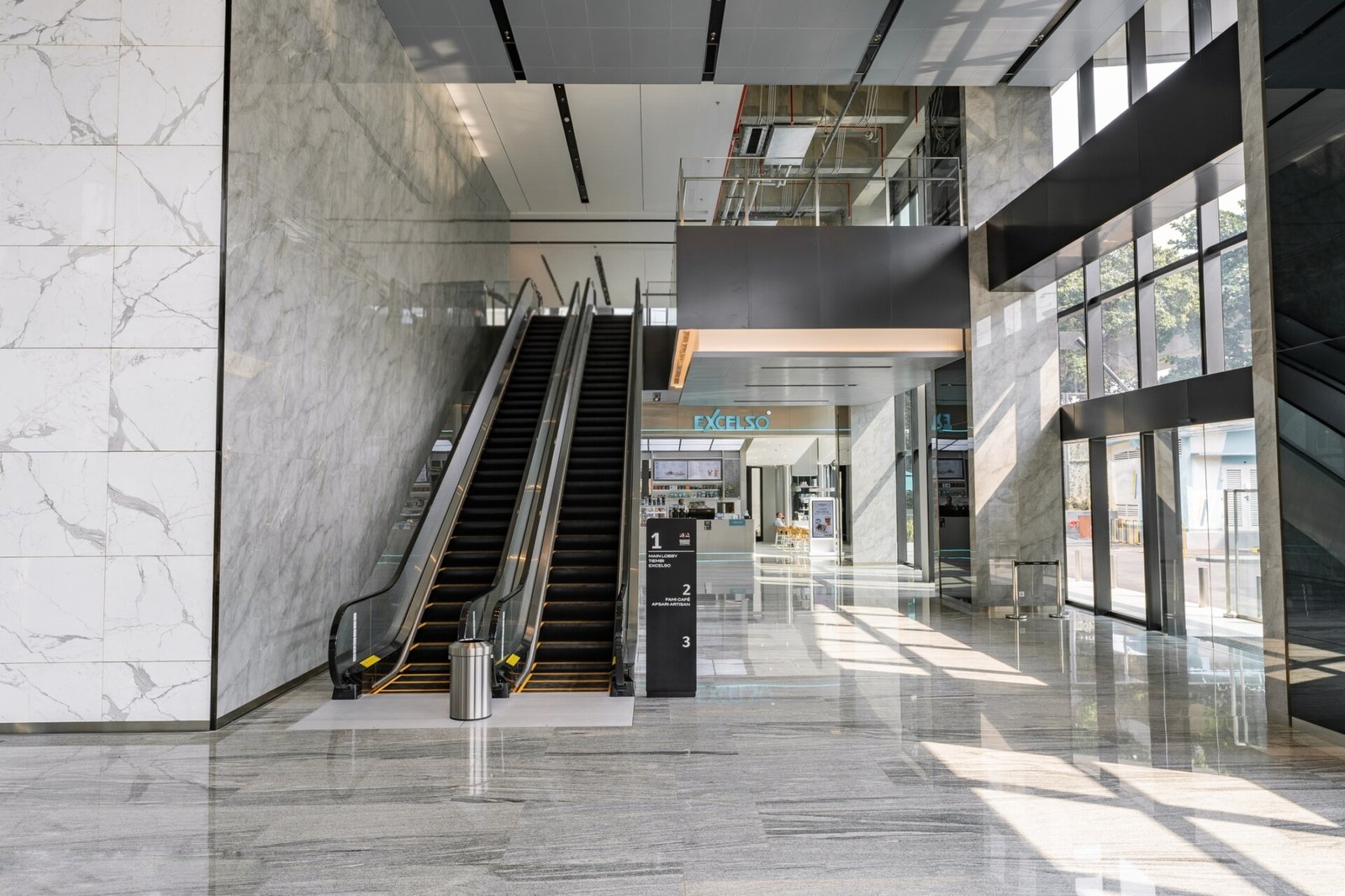 Lobby Arumaya Financial Center karya Astra Property