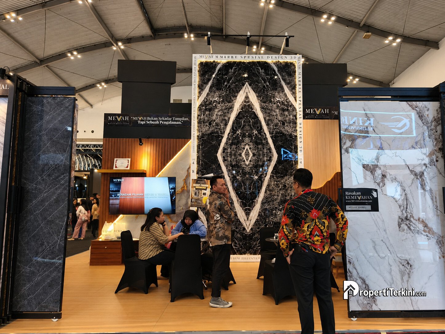 Booth MEVVAH Wall Panel