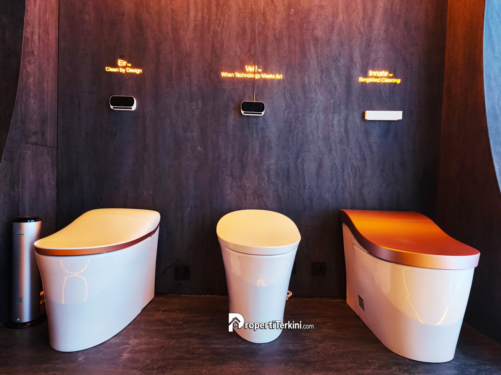 Tiga smart toilet KOHLER