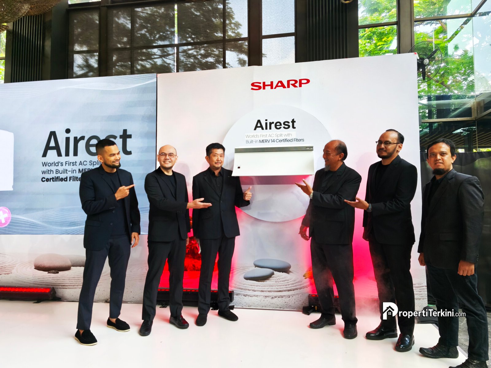 peluncuran Sharp AIREST