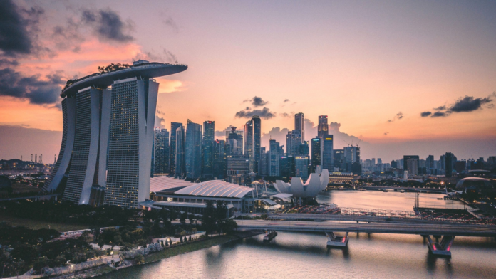 Pemandangan lanskap Marina Bay Singapura yang mengalami kenaikan pajak properti ABSD 60 persen. pajak properti singapura