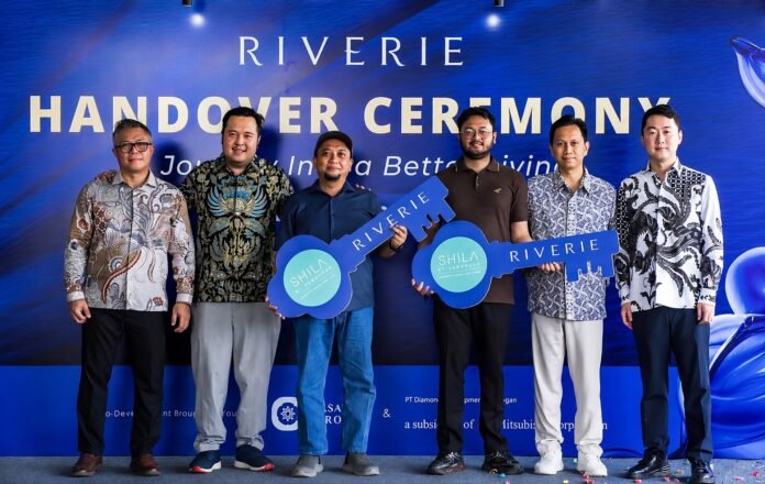 Serah terima unit Klaster Riverie Shila at Sawangan hasil kolaborasi Vasanta Group dan MCUDI di kawasan hunian Sawangan Depok