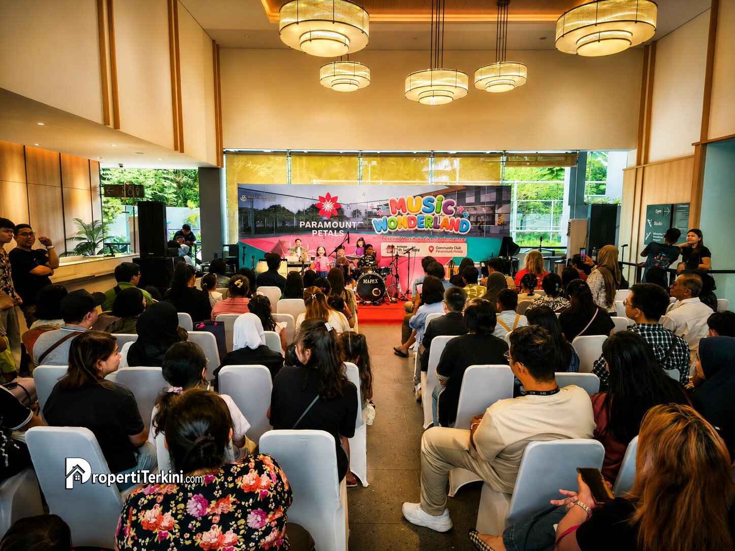 Aktivitas komunitas musik dalam Music Wonderland di Paramount Petals Tangerang