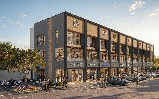 fasad veranda shophouses suvarna sutera Fasad luar bangunan tiga lantai Veranda Shophouses Suvarna Sutera dengan area komersial dan balkon