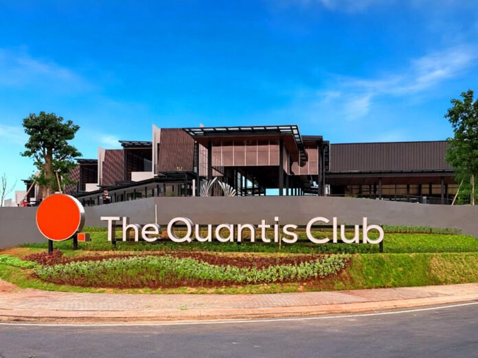 grand-wisata-bekasi-kyzn-quantis-club-fasilitas-wellness Area depan The Quantis Club yang menjadi lokasi fasilitas wellness KYZN di Grand Wisata Bekasi.